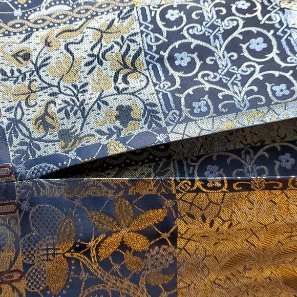 AKS Amy K Su Button Down Patchwork Floral Print Metallic Blouse Size 2X - Picture 12 of 17